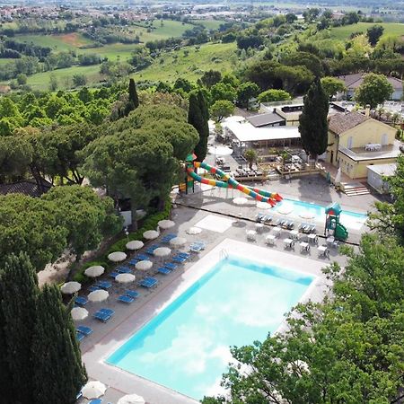 Camping Village Mar Y Sierra San Costanzo Exterior photo