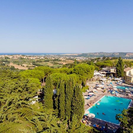 Camping Village Mar Y Sierra San Costanzo Exterior photo