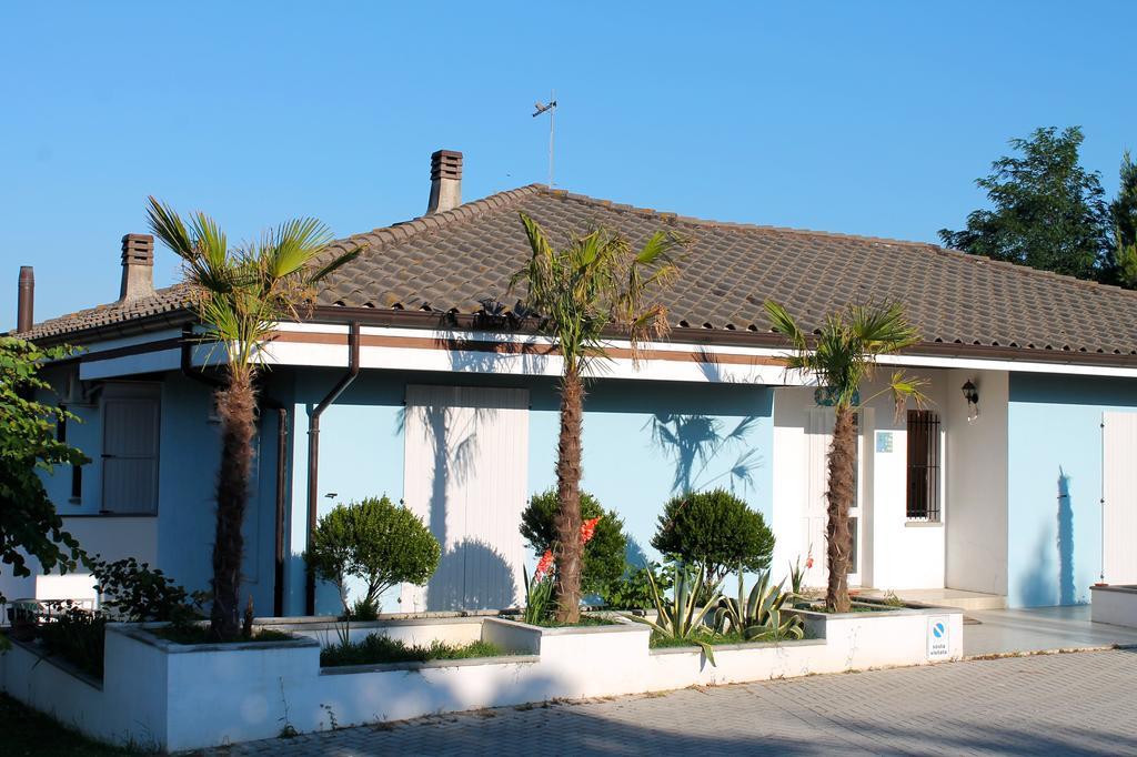 Camping Village Mar Y Sierra San Costanzo Exterior photo