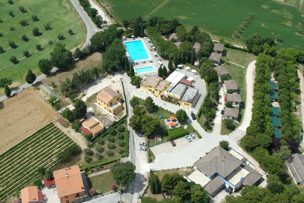 Camping Village Mar Y Sierra San Costanzo Exterior photo