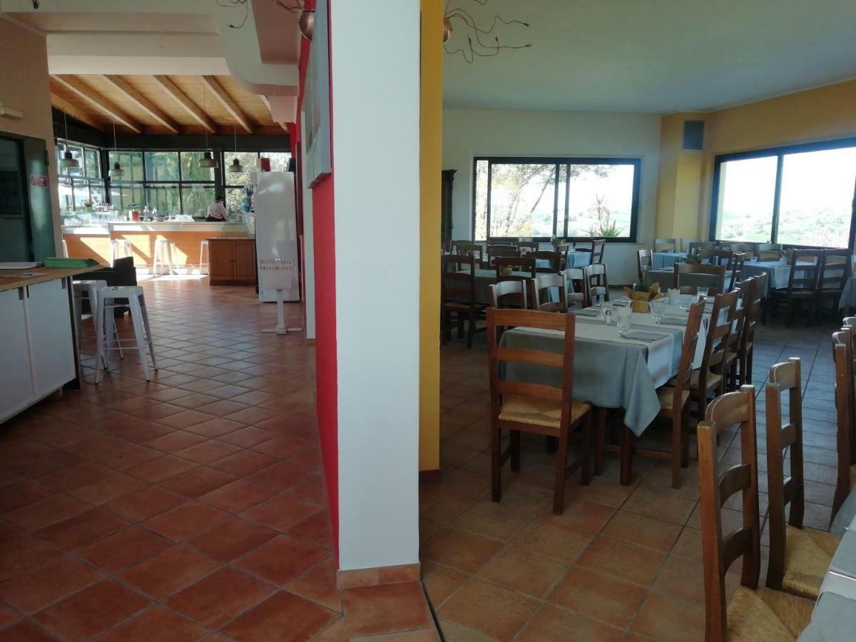 Camping Village Mar Y Sierra San Costanzo Exterior photo